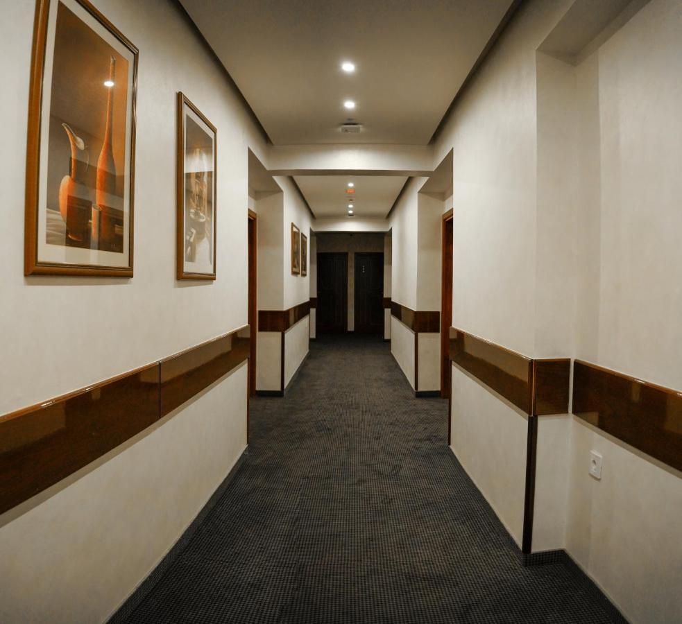 Hotel Laktaši Екстериор снимка