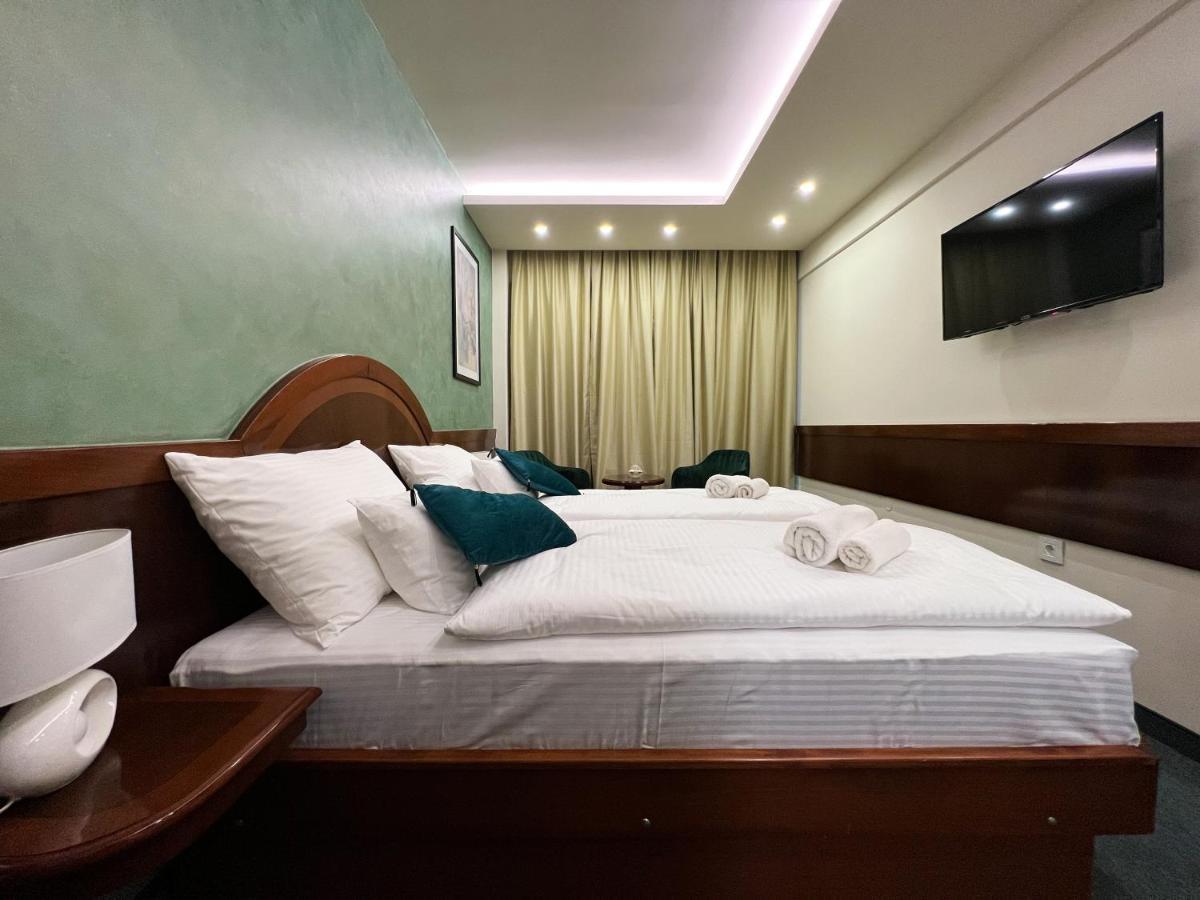 Hotel Laktaši Екстериор снимка