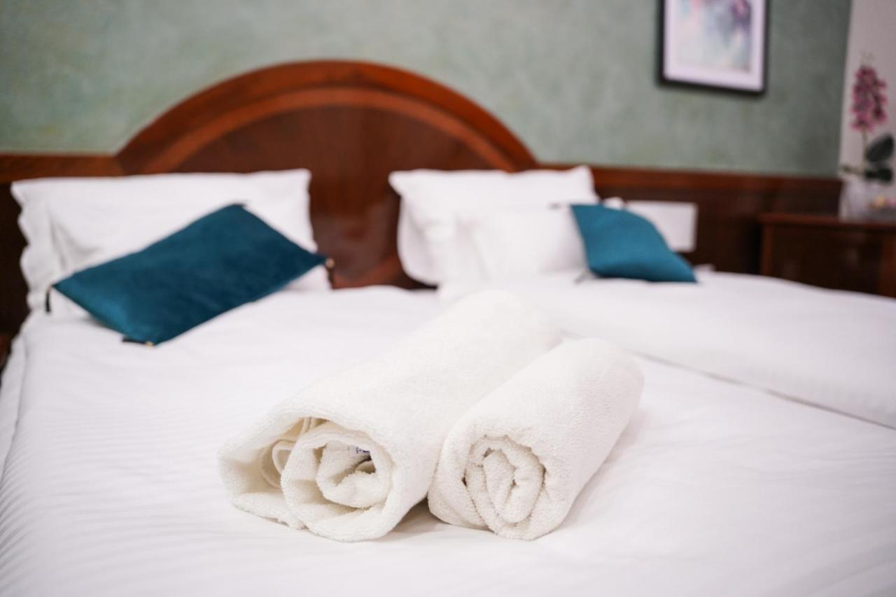 Hotel Laktaši Екстериор снимка