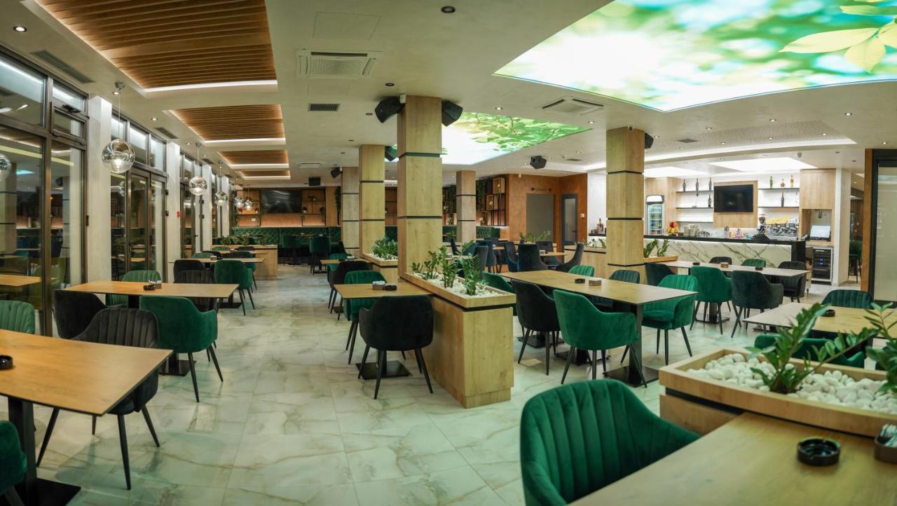 Hotel Laktaši Екстериор снимка