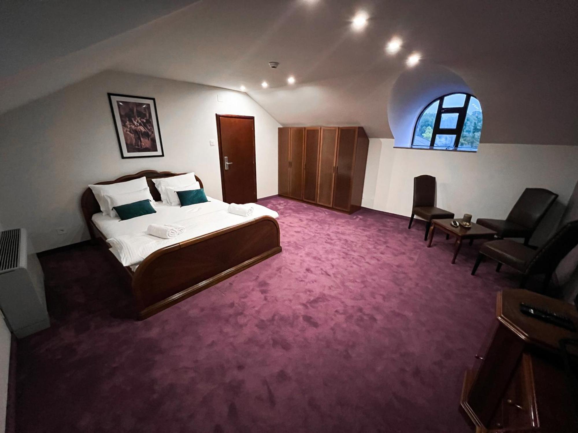 Hotel Laktaši Екстериор снимка